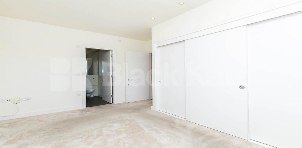 			Fantastic New Instruction Two Bed Apartment !, 2 Bedroom, 2 bath, 1 reception Apartment			 Crouch End Hill, Crouch End